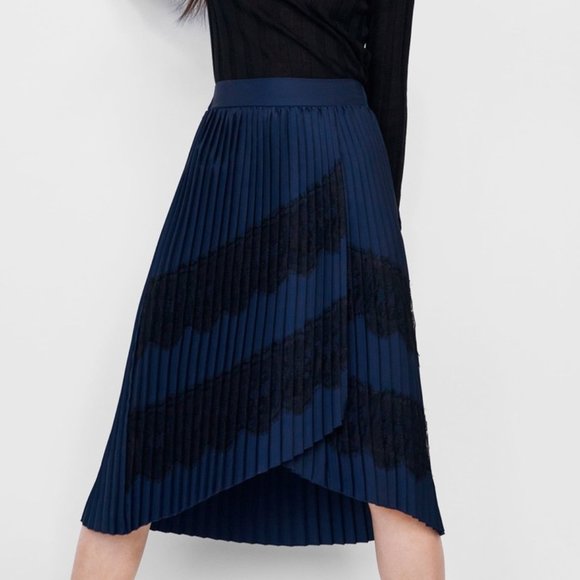 ZARA BLUE PLEATED MIDI SKIRT BLACK LACE DETAIL BRAND NEW WITH TAGS XS - Picture 7 of 9